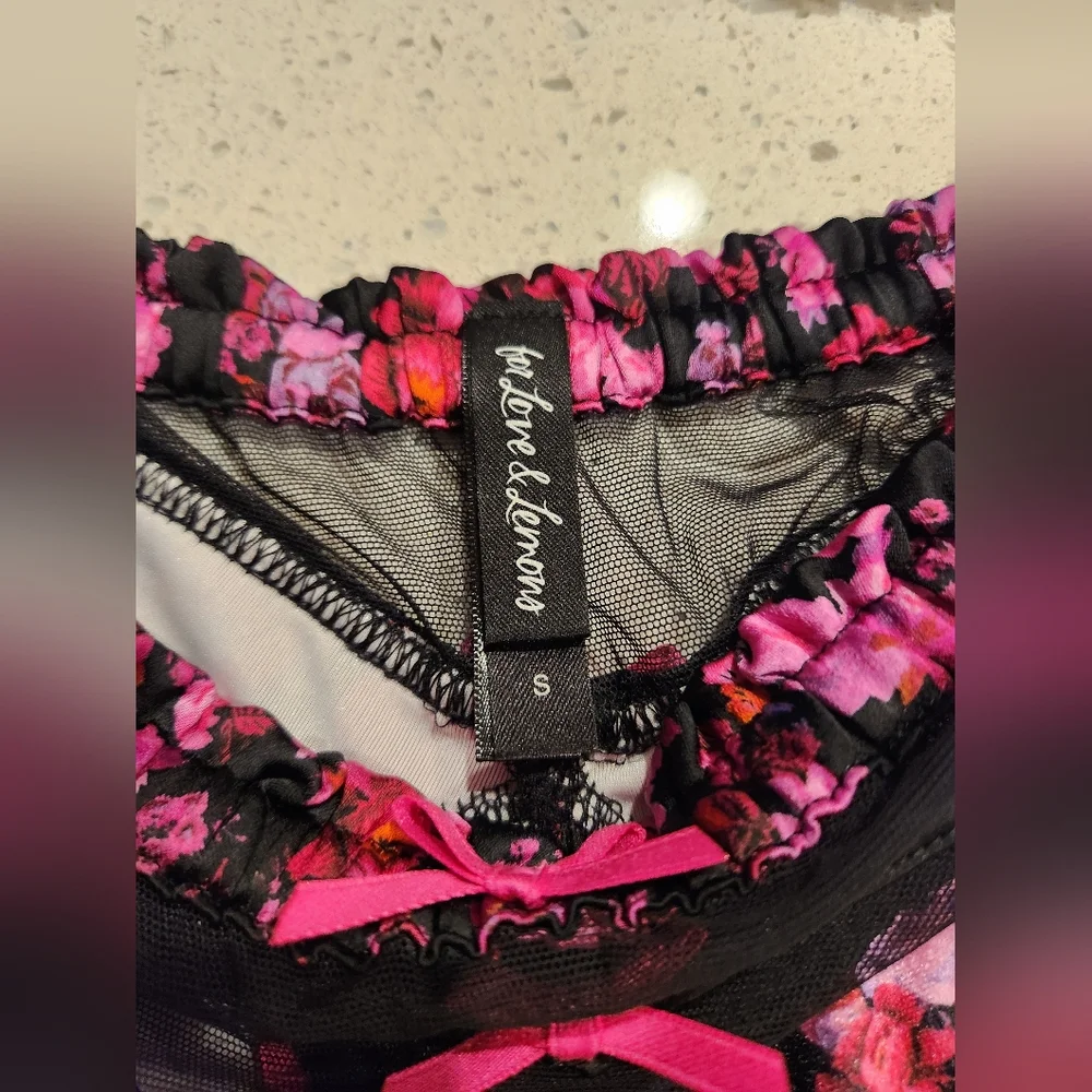 For Love and Lemons X Victoria’s Secret Farrah Bra + Thong set Small‎
